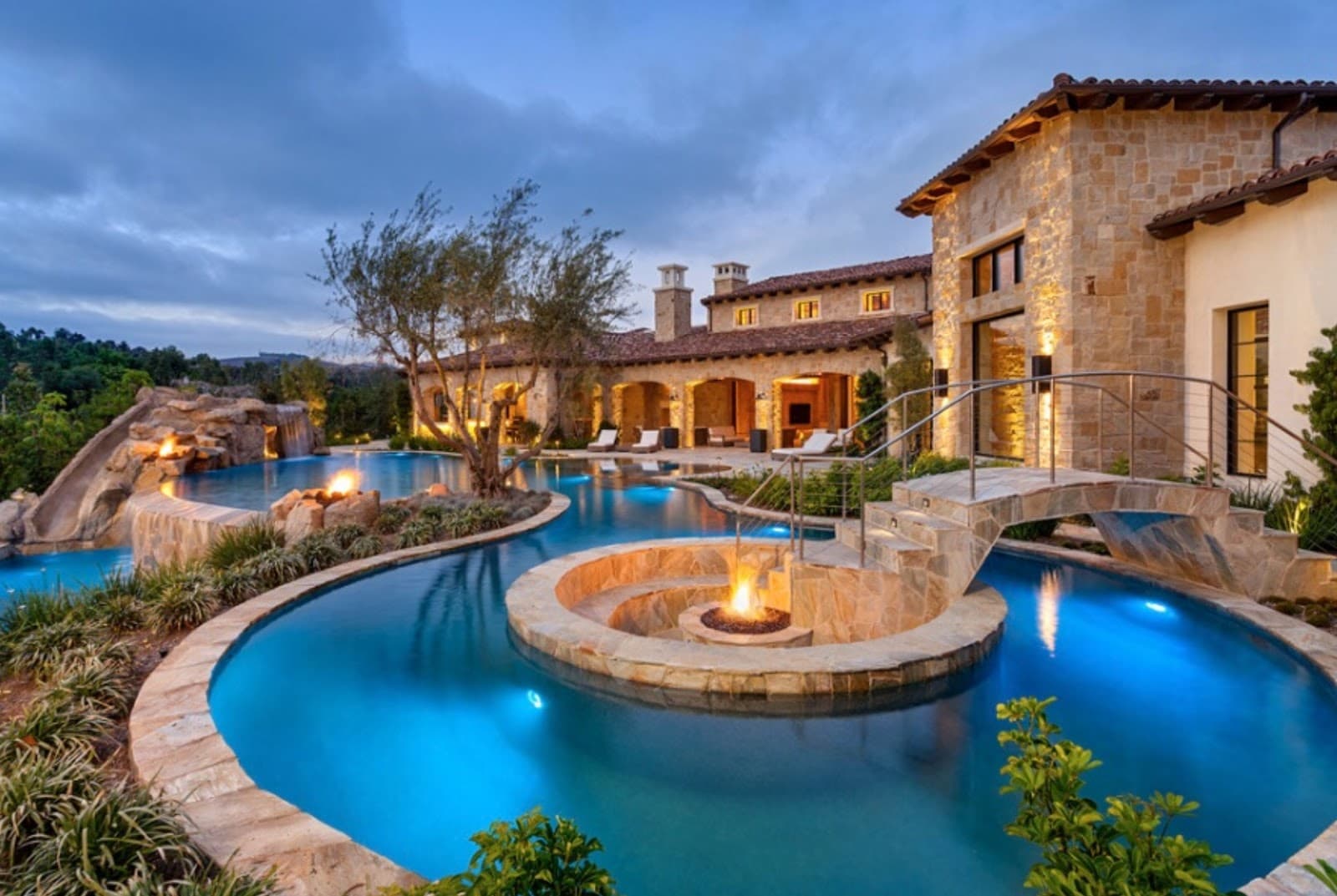 Weekly Pool Cleaning photo 1